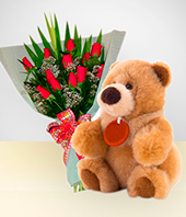 - Bouquet de Rosas y Peluche